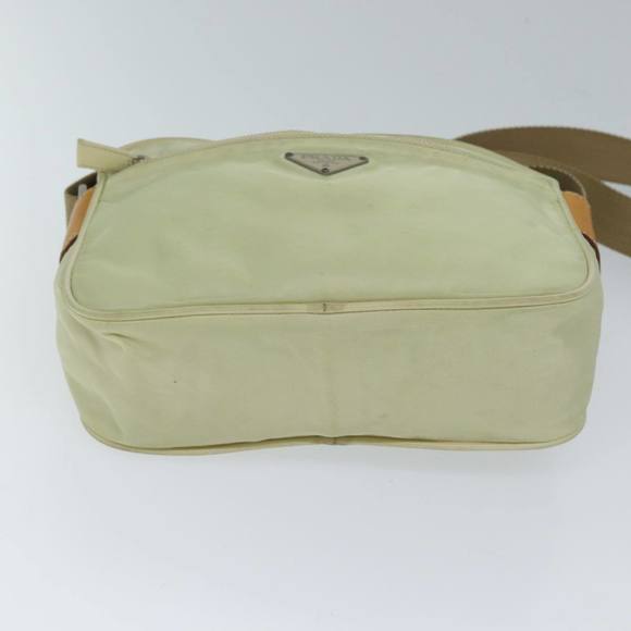 PRADA Shoulder Bag Nylon Cream Auth 71903 - Picture 5 of 16